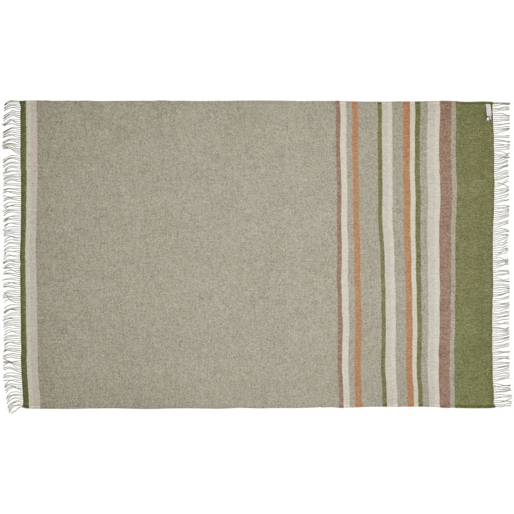 Lyø pledd 140x240 cm - Furuskog