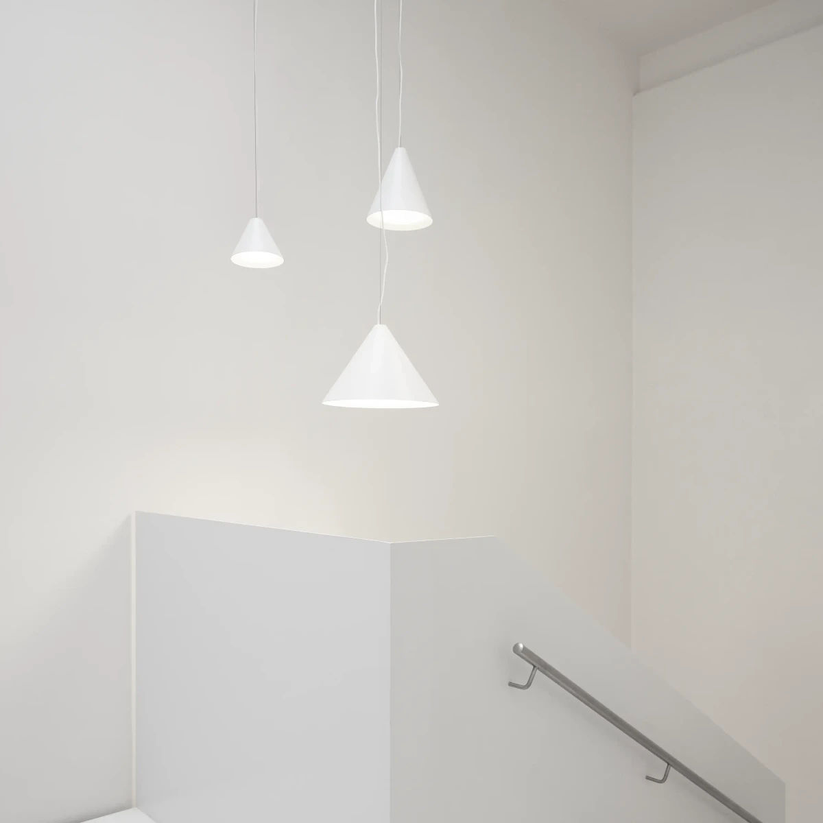 Keglen Pendel – White Ø 400 LED 2700K 21W, Dali