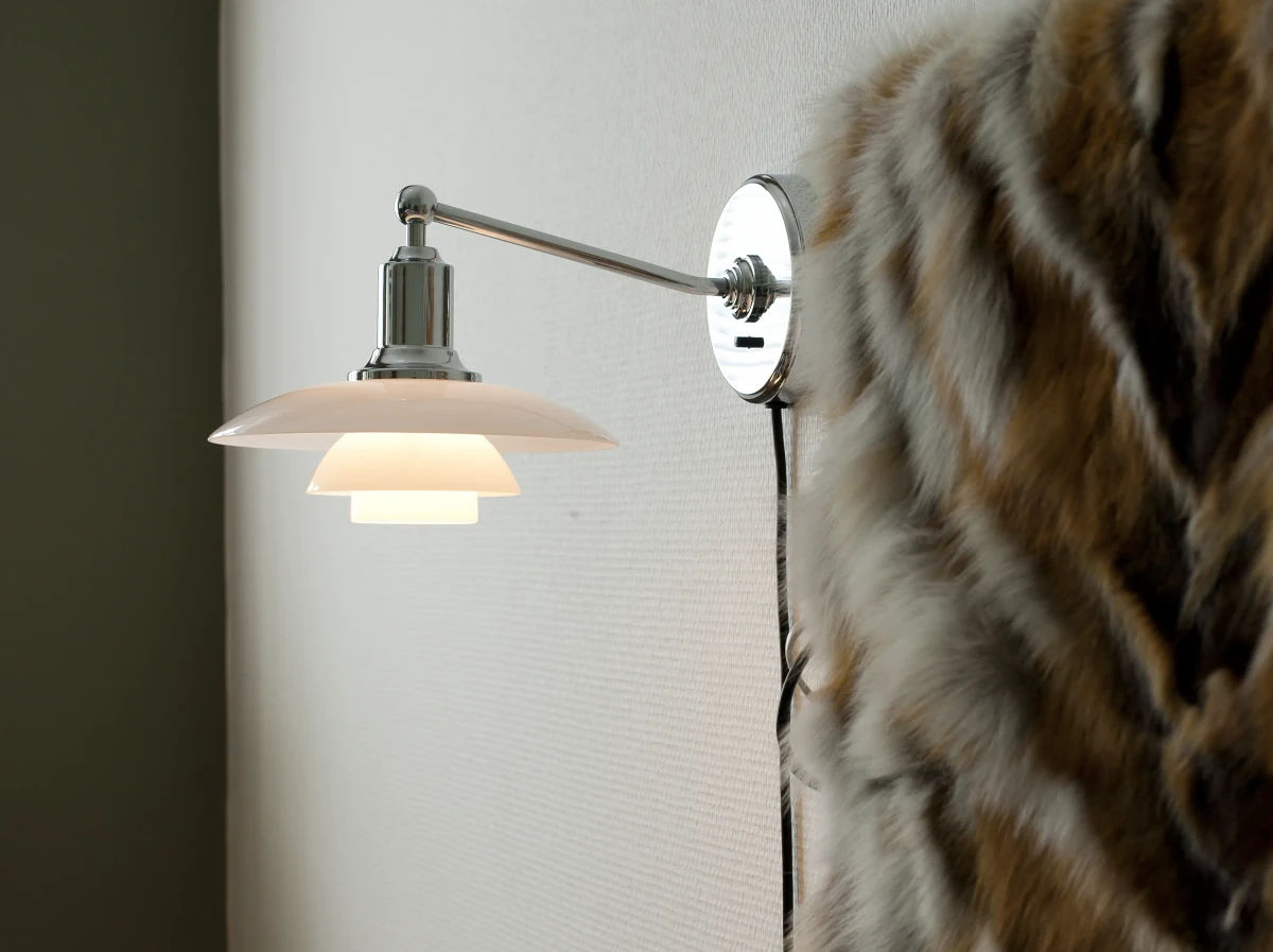 PH 2/1 Vegglampe – White opal glass Med ledning / Med bryter