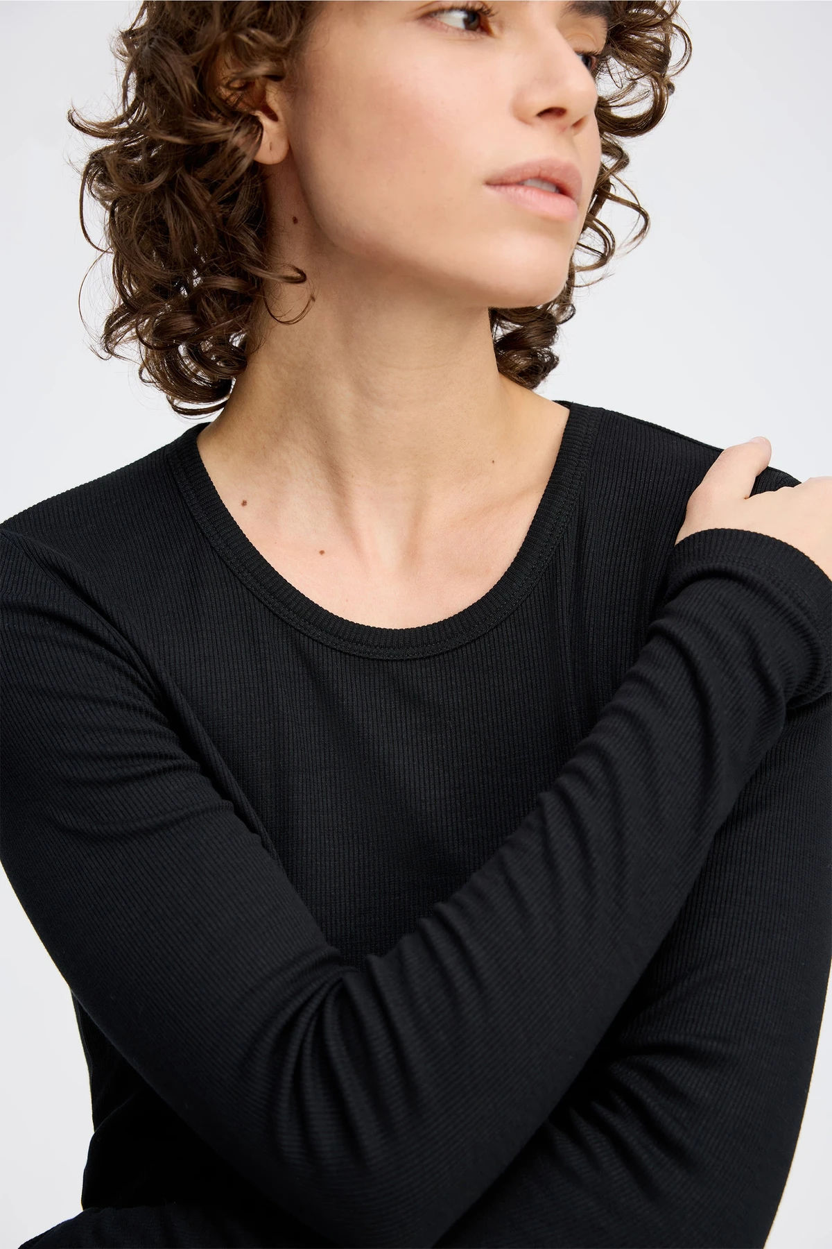 CUTEST – Black / 36