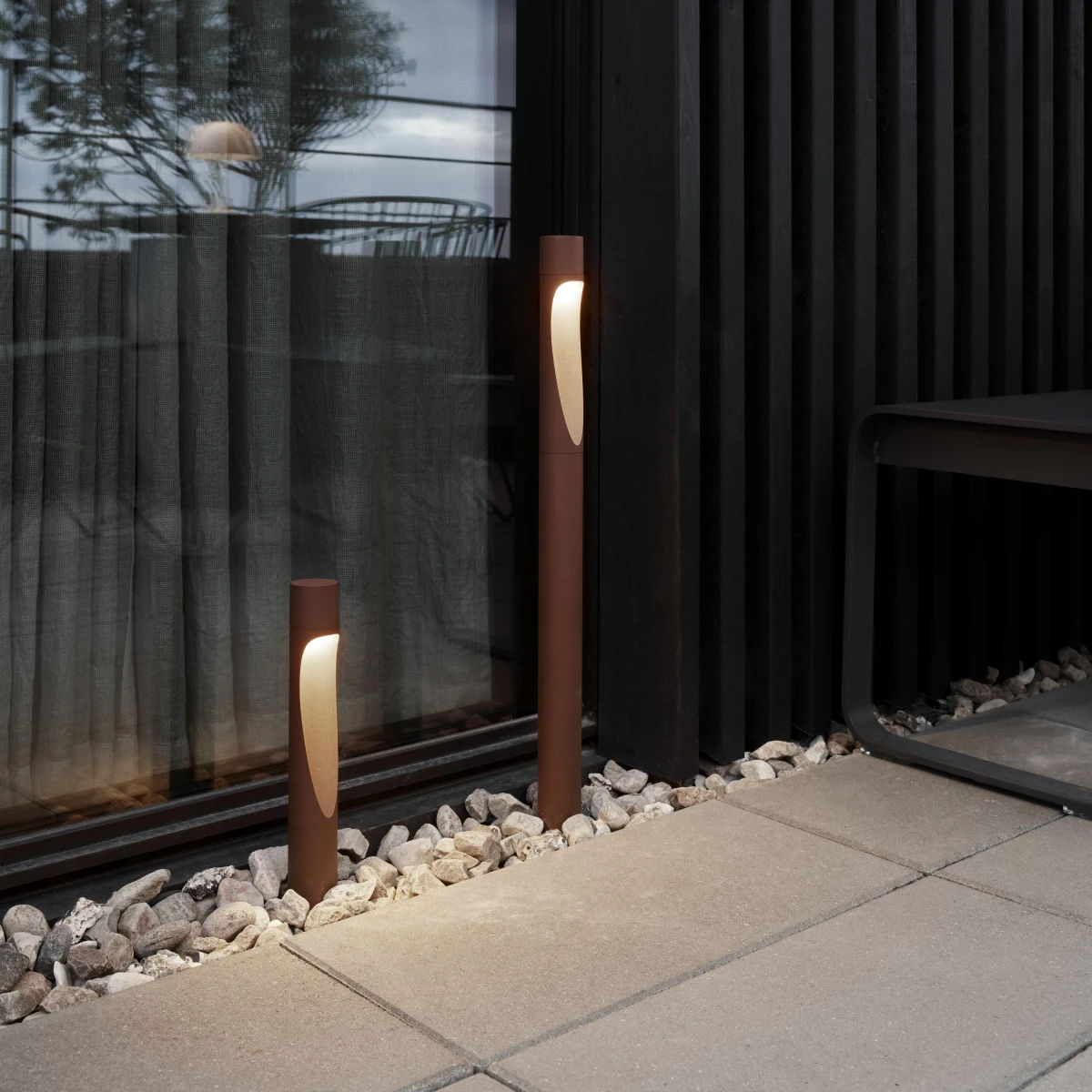 Flindt Garden Pullert – Corten farge LANG LED 2700K 8.8W, Dali Forankring m/innebygd driver