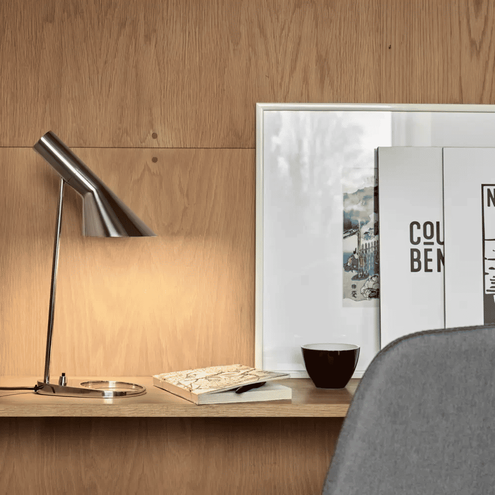 AJ Mini Bordlampe – Stainless steel polished