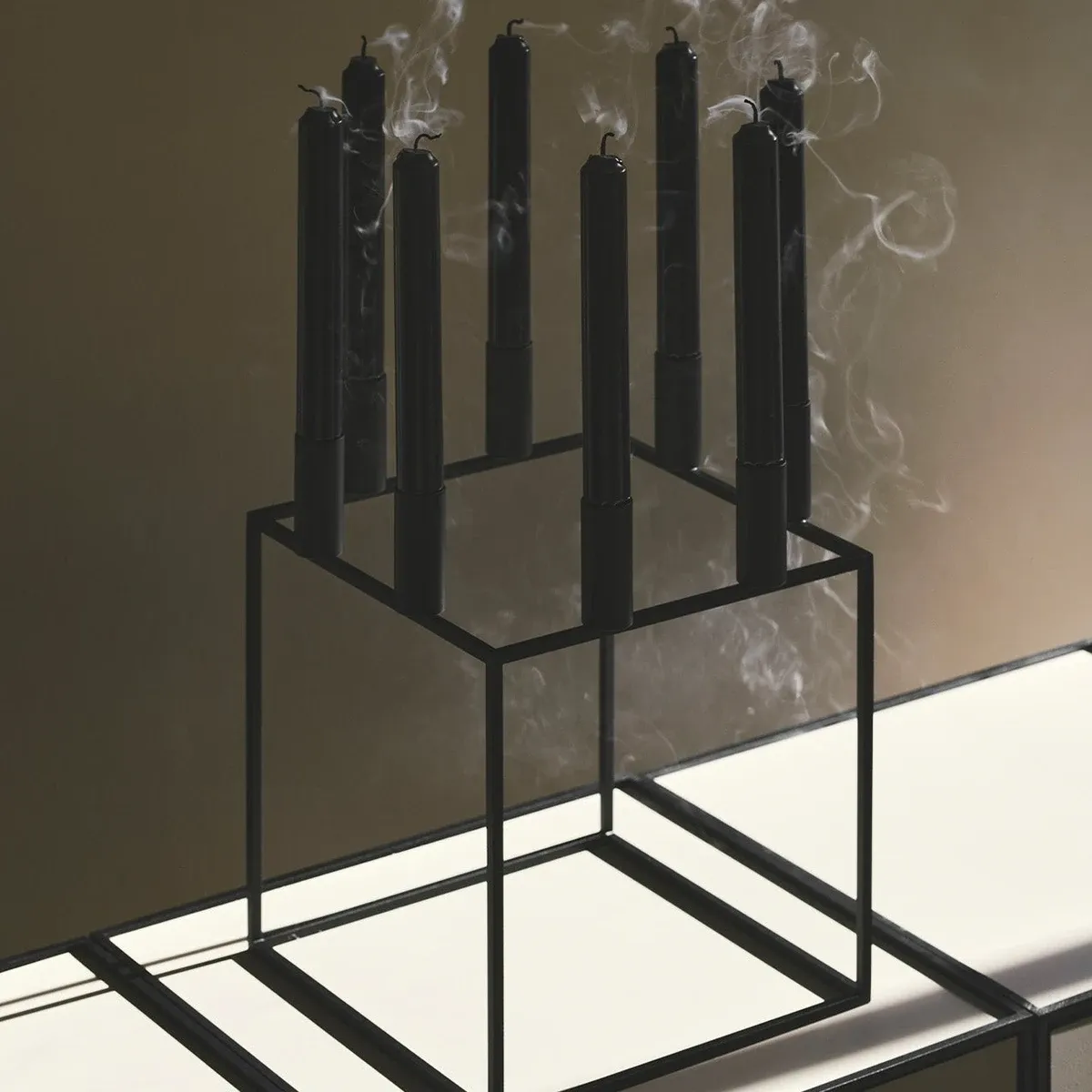 Kubus 8 - Black