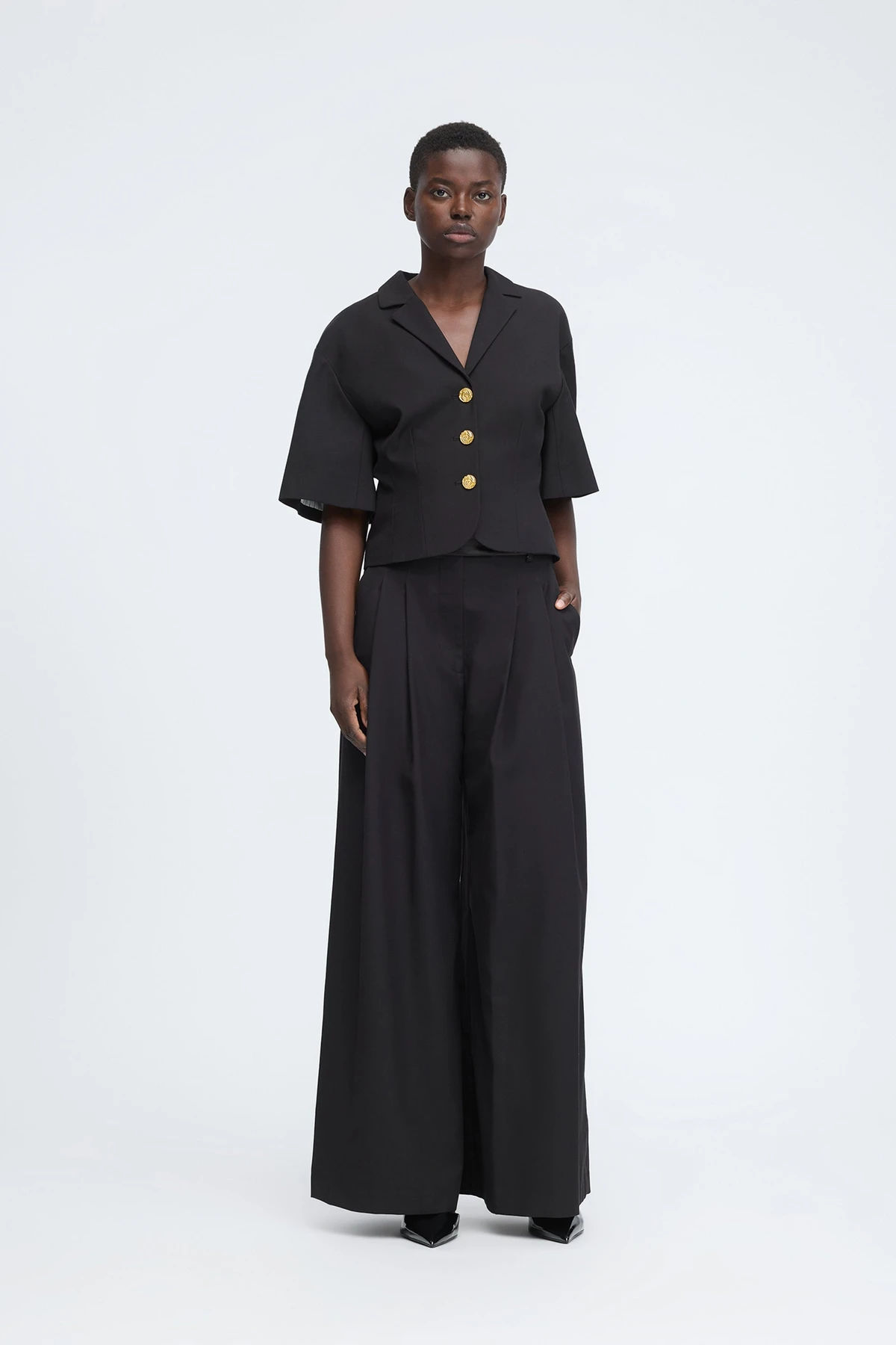 CORALIE – Black / 34