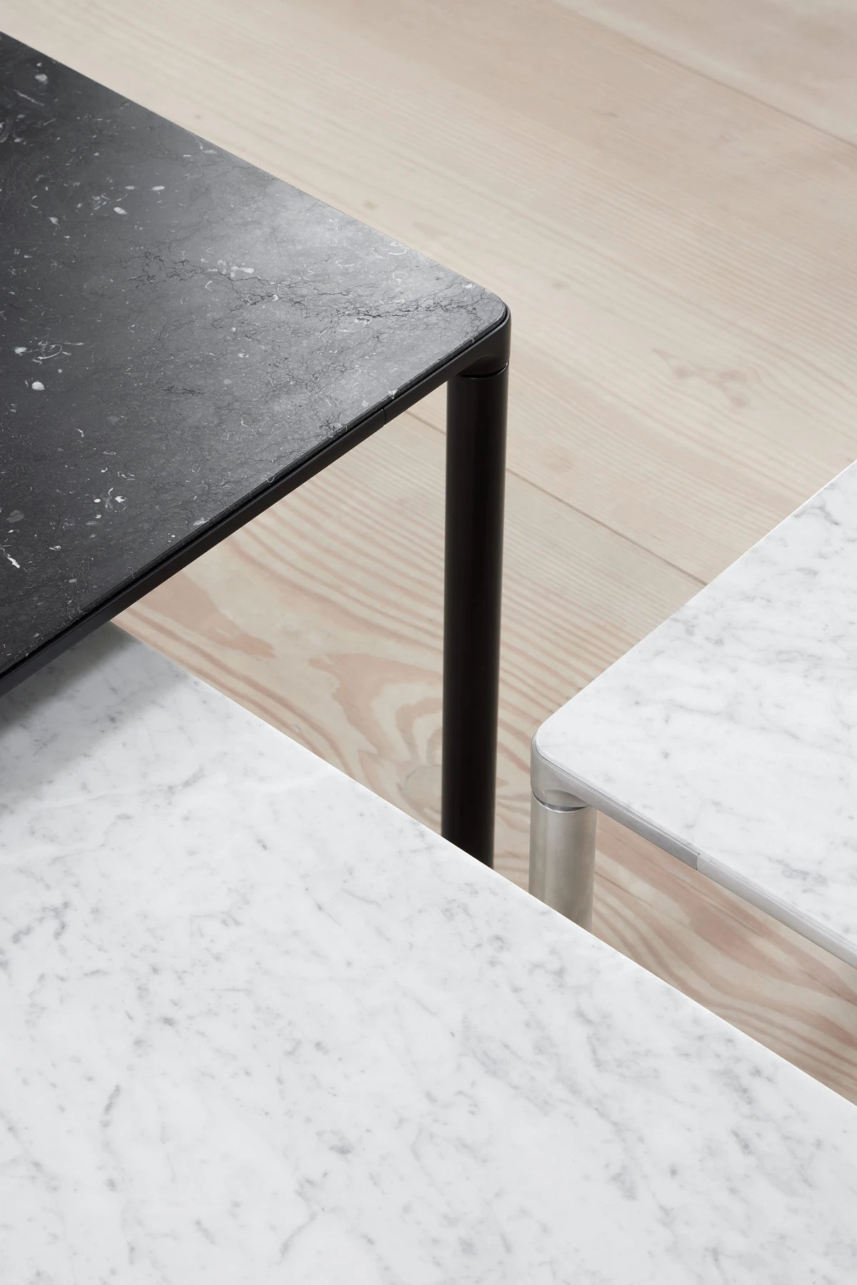Piloti (6620) Alu, 75x75 cm – Hvit Carrara Børstet aluminium 41 cm