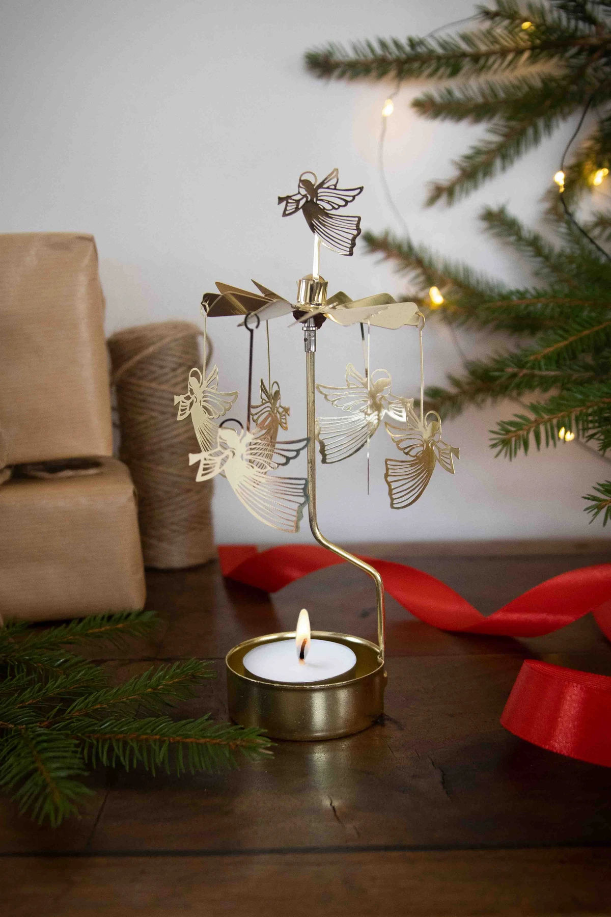 Tealight Spinner Flying Angel Gold