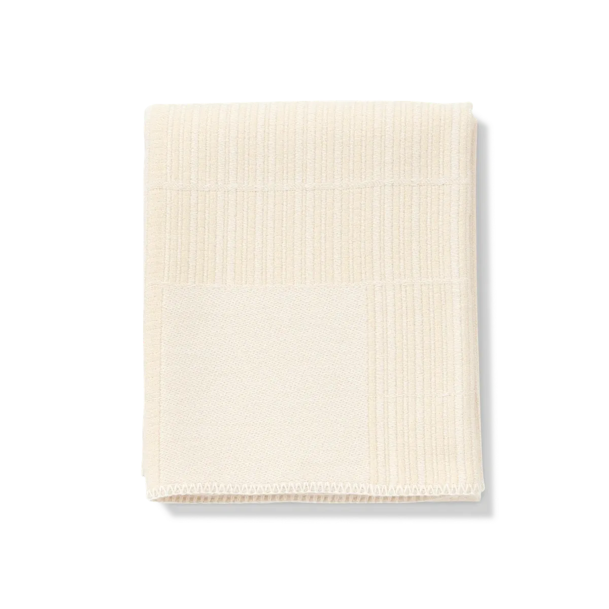 Off-white tone i tone